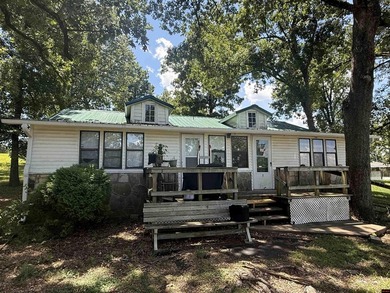 Twin Gables #1 and #2 offers 16 units, is fully leased out with - photo 4