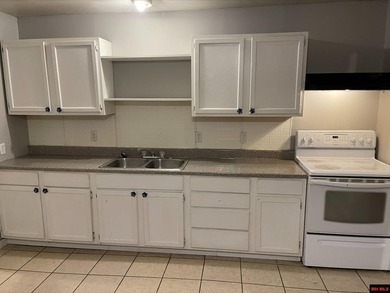 Twin Gables #1 and #2 offers 16 units, is fully leased out with - photo 6