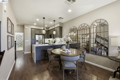 Welcome to this stunning 3BD/3BA townhome in Fremont's desirable - photo 9