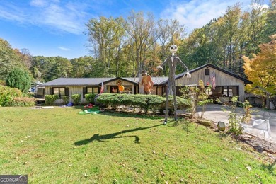 Private 6.6-Acre Estate with Pool, Guest Apartment & Workshop! - photo 2