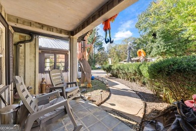 Private 6.6-Acre Estate with Pool, Guest Apartment & Workshop! - photo 3