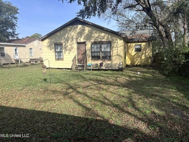 Potential is AMAZING on this cottage style navy home. It has TWO - photo 10