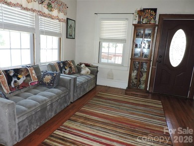 ** REDUCED TO SELL! A MUST SEE! Charming Craftsman Home with - photo 12