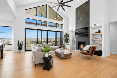 An Architectural Masterpiece in Chapel Hill / Unparalleled - photo 4