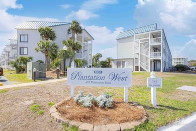 Welcome to your cozy beachfront loft retreat with beautiful - photo 17