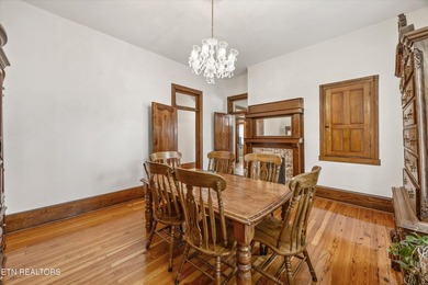 Step into timeless elegance with this beautifully preserved 1907 - photo 17
