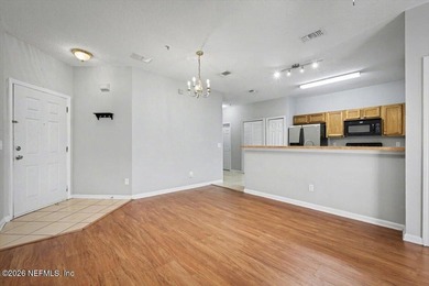 Move-in ready 2BR/2BA first-floor condo in gated Willow Ridge! - photo 17