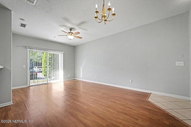 Move-in ready 2BR/2BA first-floor condo in gated Willow Ridge! - photo 18