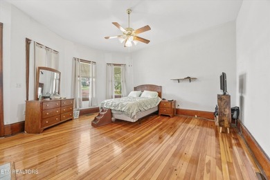 Step into timeless elegance with this beautifully preserved 1907 - photo 19