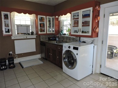 ** REDUCED TO SELL! A MUST SEE! Charming Craftsman Home with - photo 20