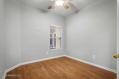 Move-in ready 2BR/2BA first-floor condo in gated Willow Ridge! - photo 23