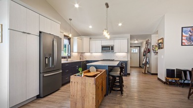 Enjoy easy, low-maintenance living in this nearly new twin home - photo 24
