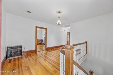 Step into timeless elegance with this beautifully preserved 1907 - photo 25