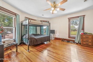 Step into timeless elegance with this beautifully preserved 1907 - photo 26