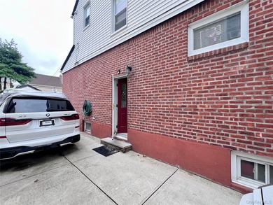 Beautiful 3-story Colonial single-family home in the heart of - photo 26