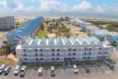 Welcome to your cozy beachfront loft retreat with beautiful - photo 28