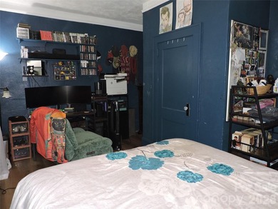 ** REDUCED TO SELL! A MUST SEE! Charming Craftsman Home with - photo 29
