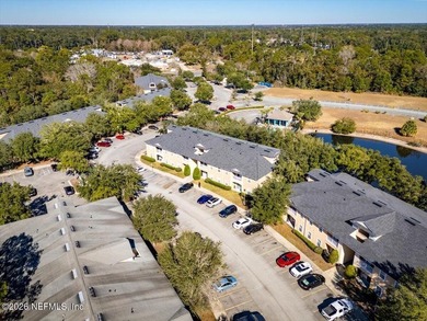 Move-in ready 2BR/2BA first-floor condo in gated Willow Ridge! - photo 30