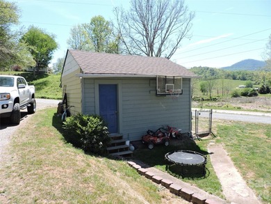 ** REDUCED TO SELL! A MUST SEE! Charming Craftsman Home with - photo 36