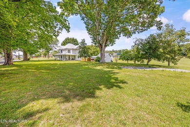 Step into timeless elegance with this beautifully preserved 1907 - photo 36
