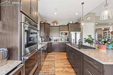 You will love to live in this custom, incredible, awesome & - photo 10