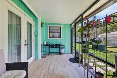 Nestled on a quiet cul-de-sac in the desirable Arrow Lakes - photo 18