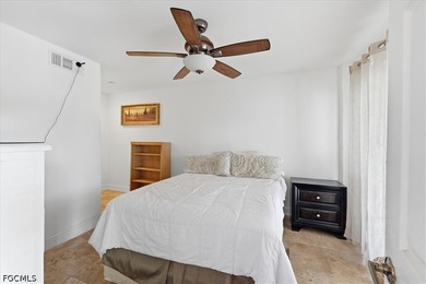 Welcome to your own private Gulf Coast paradise, where luxury - photo 26