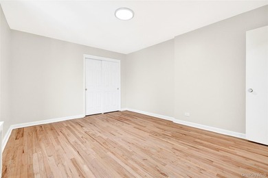 Bright and skillfully updated Junior 1BR on one of the most - photo 27