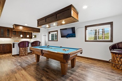 Escape to the mountains without sacrificing modern comfort at 1 - photo 30