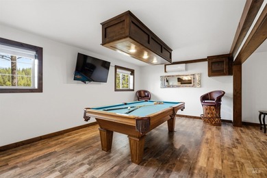 Escape to the mountains without sacrificing modern comfort at 1 - photo 31