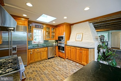 WATERFRONT HOME - ROOTED IN HISTORY Experience the brilliant - photo 31