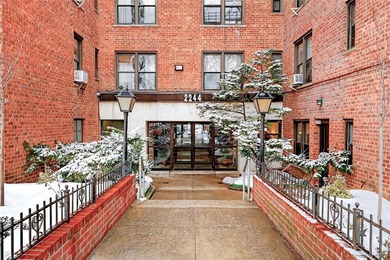 Bright and skillfully updated Junior 1BR on one of the most - photo 35