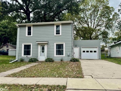 Clear Lake Home For Sale in Clear Lake Iowa