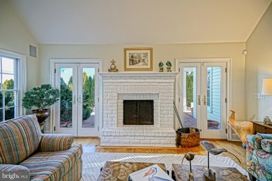 WATERFRONT HOME - ROOTED IN HISTORY Experience the brilliant - photo 43