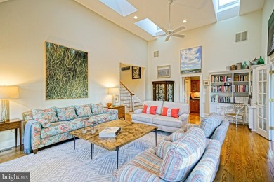 WATERFRONT HOME - ROOTED IN HISTORY Experience the brilliant - photo 44
