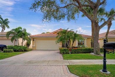 (private lake, pond, coastal) Home For Sale in Delray Beach Florida