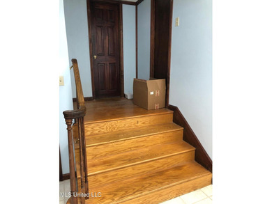 Looking for a Gulfport commercial property with built-in income - photo 9