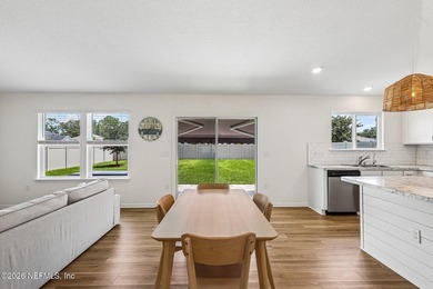 Bright and inviting 3-bedroom, 2-bath home on a spacious corner - photo 14
