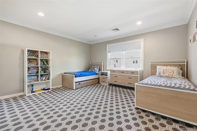Welcome to 553 Derby Ave in Woodmere and discover the perfect - photo 19