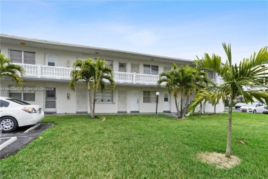 (private lake, pond, creek) Condo For Sale in Miami Gardens Florida