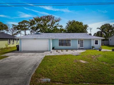 You can have a canal that is connected to the St. Lucie River - photo 2