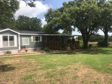 Beautiful 10 acres w/House and Barn - Lake Acreage For Sale in Groesbeck, Texas