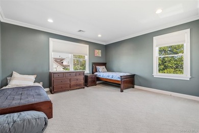Welcome to 553 Derby Ave in Woodmere and discover the perfect - photo 23