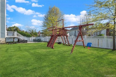 Welcome to 553 Derby Ave in Woodmere and discover the perfect - photo 29
