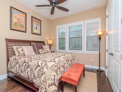 Luxurious 4BR/3.5 BA/2 Car Garage Executive Home with no expense - photo 50