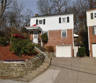 (private lake, pond, coastal) Home For Sale in Squirrel Hill Pennsylvania