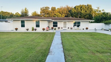 This spacious single-family home offers nearly 2,400 sq ft of - photo 2