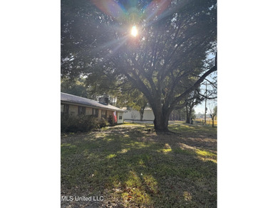 Country Living with Room to Grow! Discover the perfect blend of - photo 4