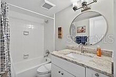 !!! OCEANFRONT INVESTMENT OPPORTUNITY!!! THIS CONDO HAS A - photo 17