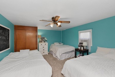 This 2-BD 2-BA 1,200-sq-ft home on a .28-acre lot w/ 90 ft of - photo 18